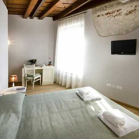 Guest house Residenza Cuordiverona 2*