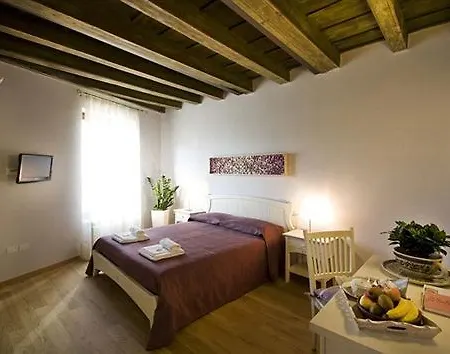Residenza Cuordiverona ゲストハウス 3*